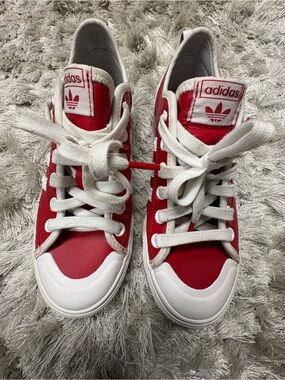 adidas Red Low-Top Sneakers sz8